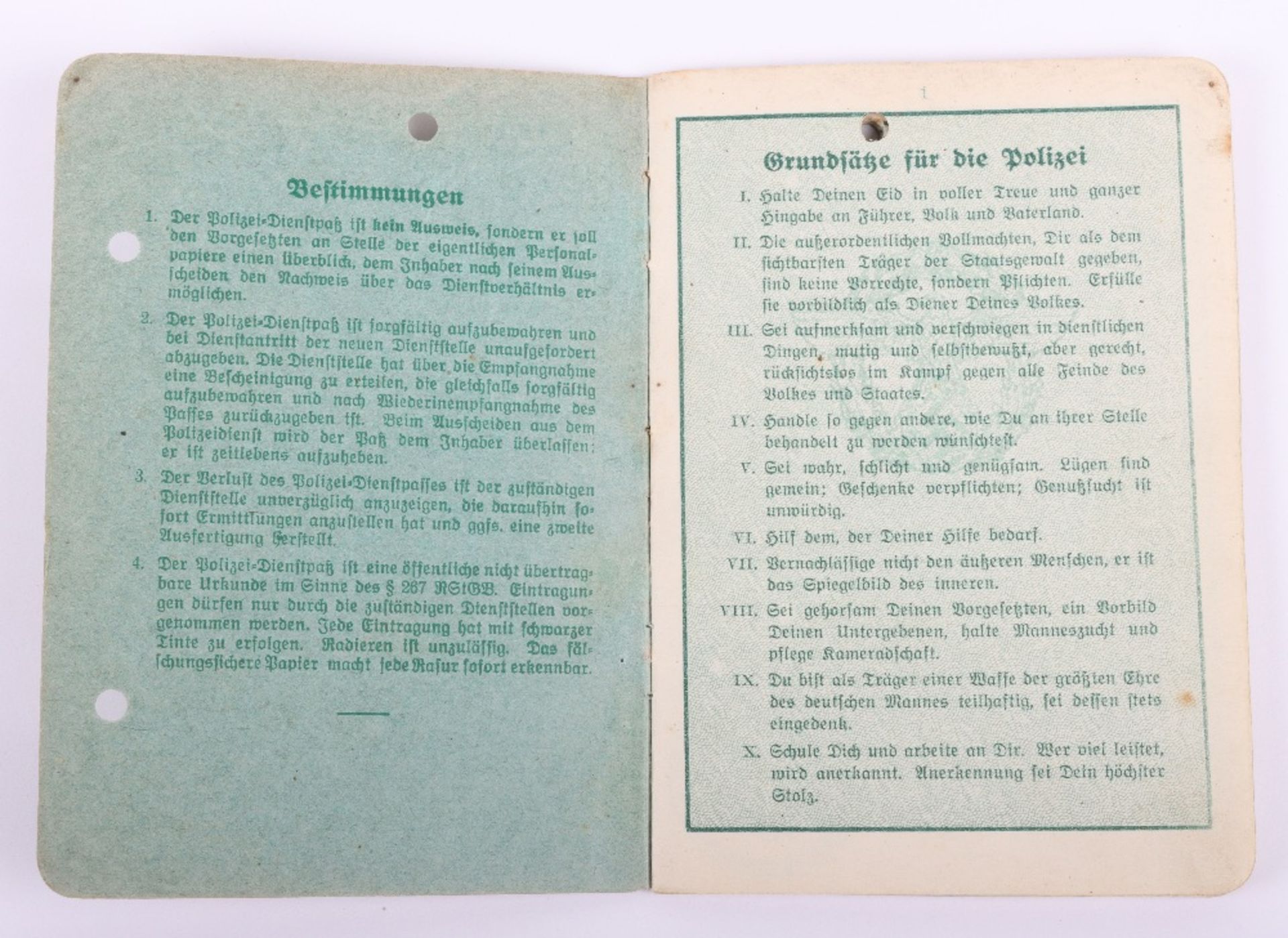 WW2 German Police service book / Polizei Dienstpass to Fritz Henning, Hamburg 1941 - Image 3 of 10