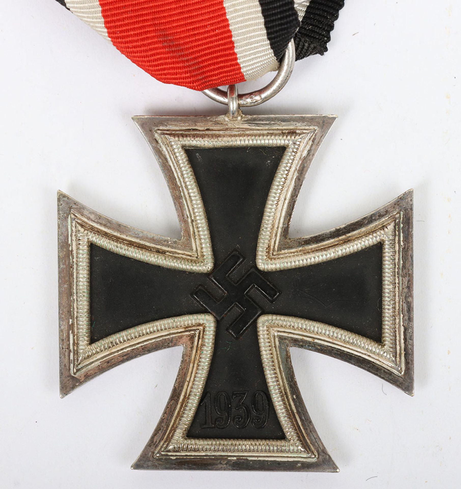 WW2 German 1939 Iron Cross 2nd Class by Wilhelm Deumer, Ludenscheid - Image 2 of 3