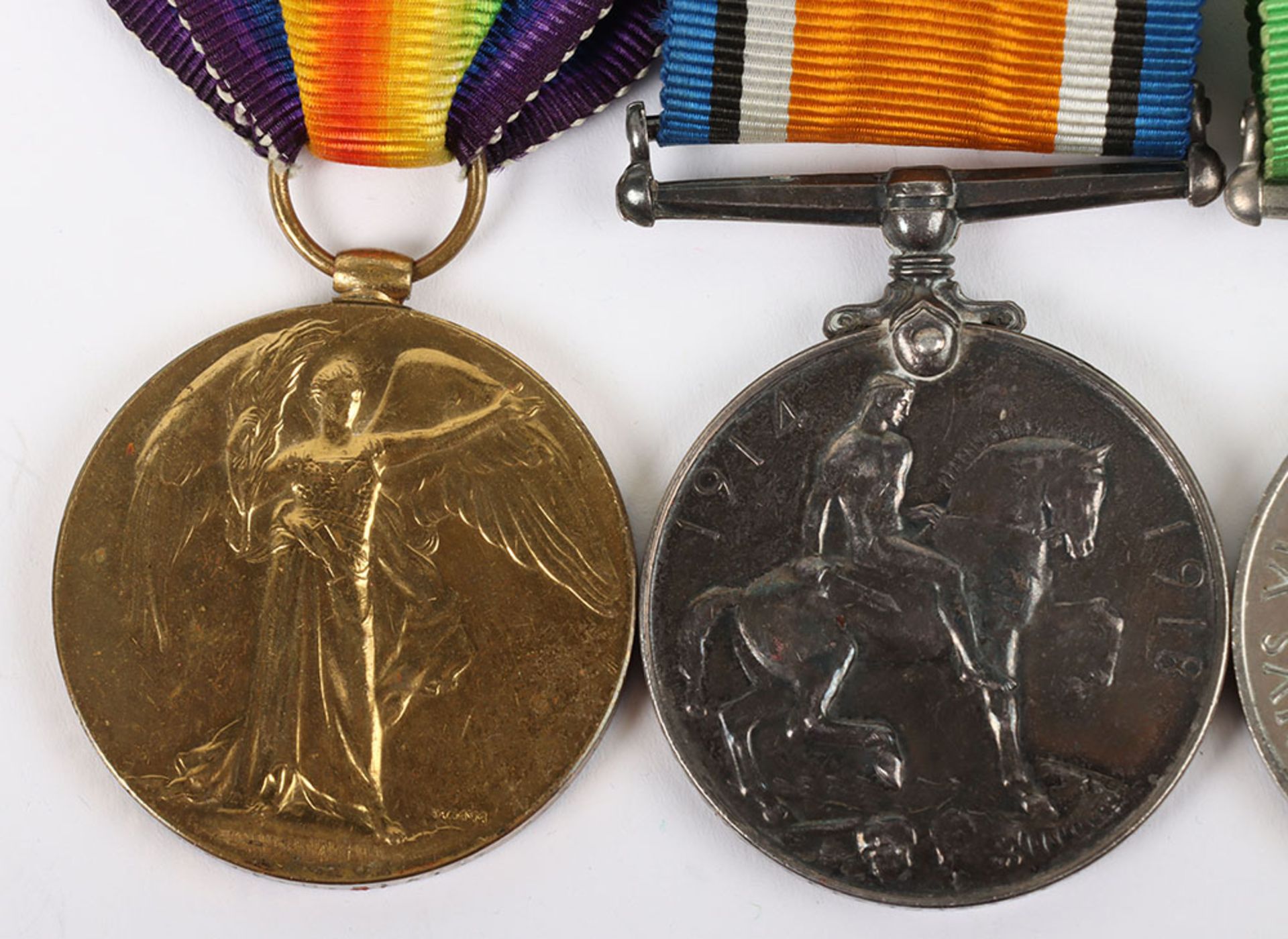 A group of 3 medals covering service in both World Wars - Bild 2 aus 7