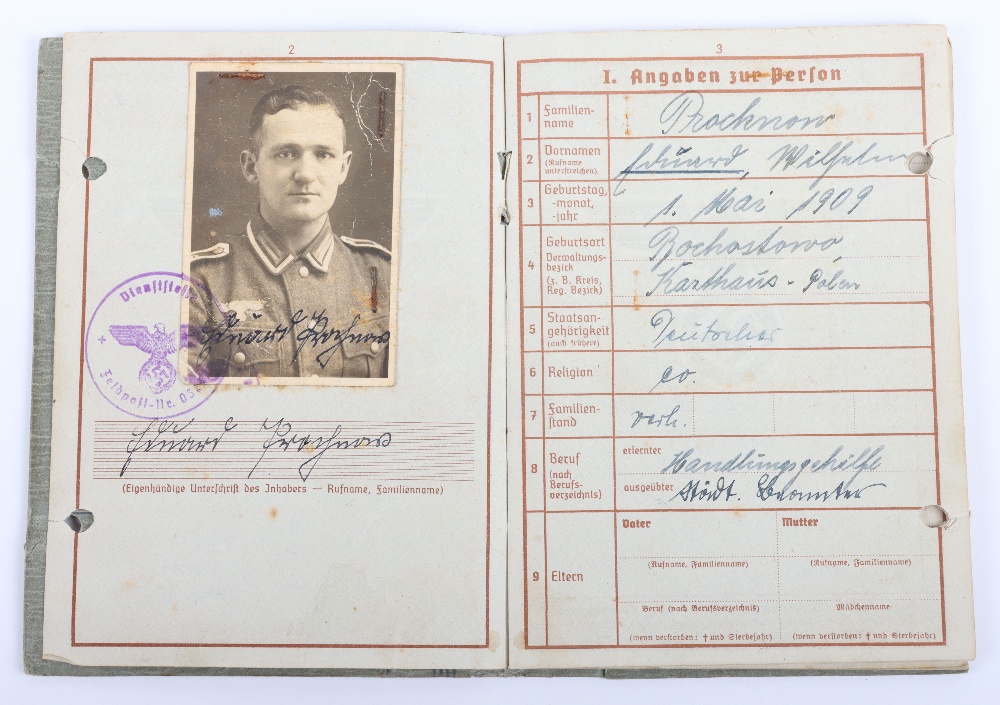 WW2 German Wehrpass to Stabsfeldwebel Eduard Prochnow, Aufklärer Abteilung 20, 20. Infanterie Divis - Image 4 of 18