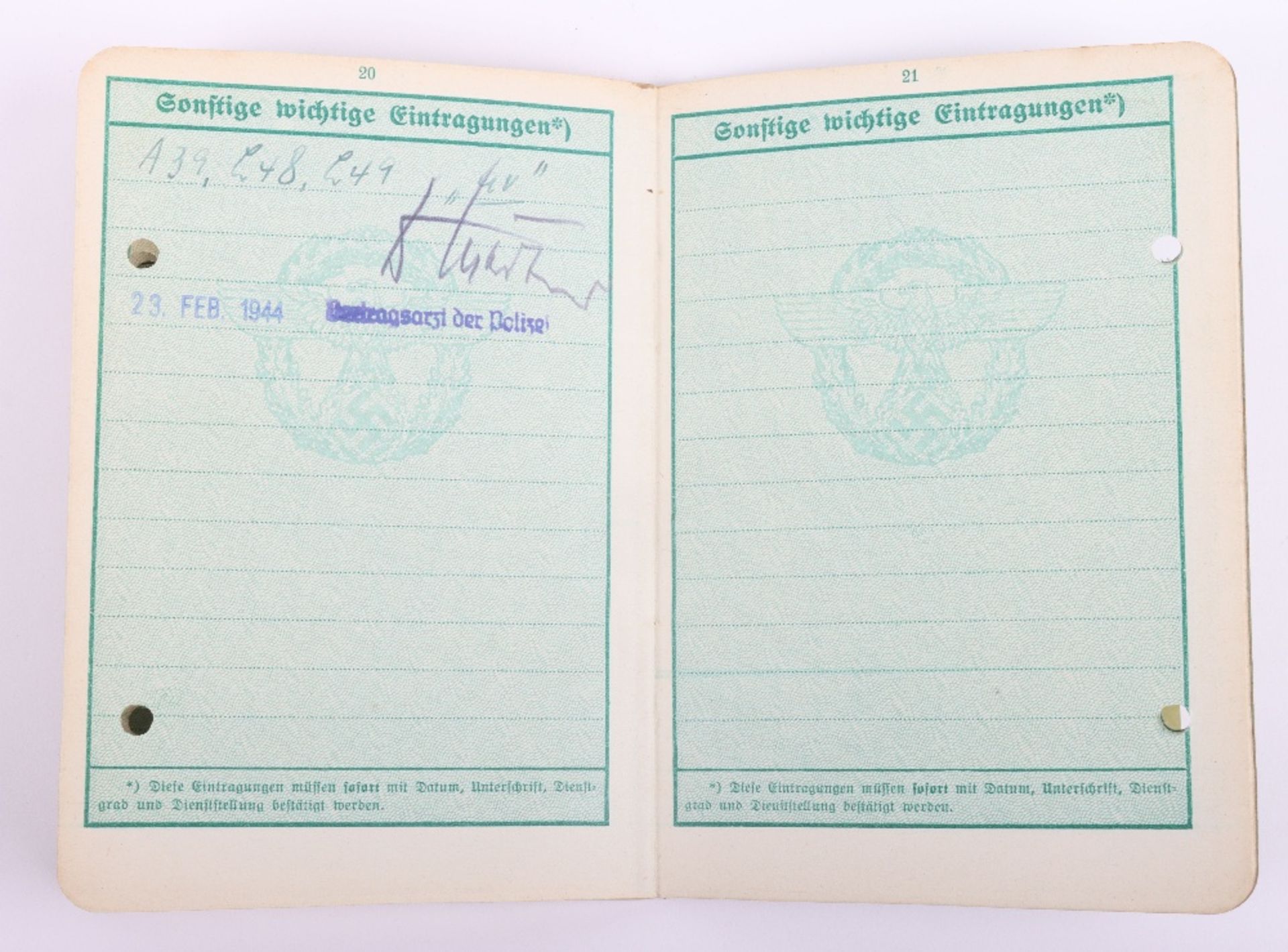 WW2 German Police service book / Polizei Dienstpass to W. Wöhlke, 1942 as Wachmeister d. Schutzpoliz - Image 9 of 9