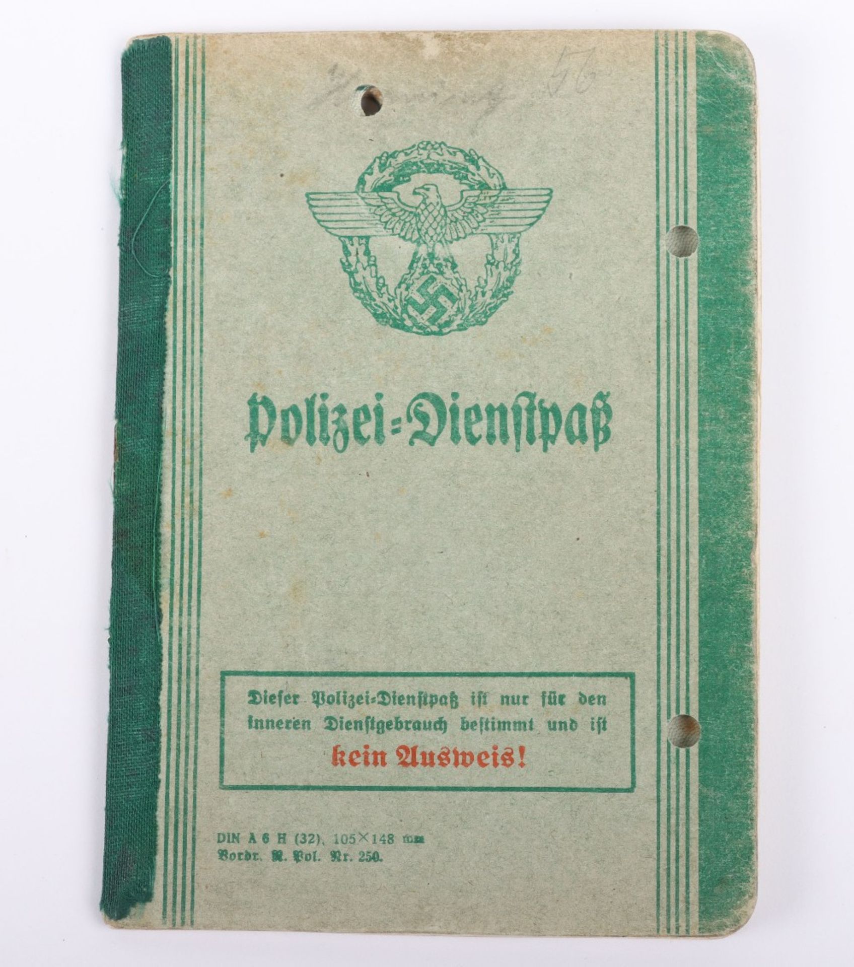 WW2 German Police service book / Polizei Dienstpass to Fritz Henning, Hamburg 1941 - Image 2 of 10