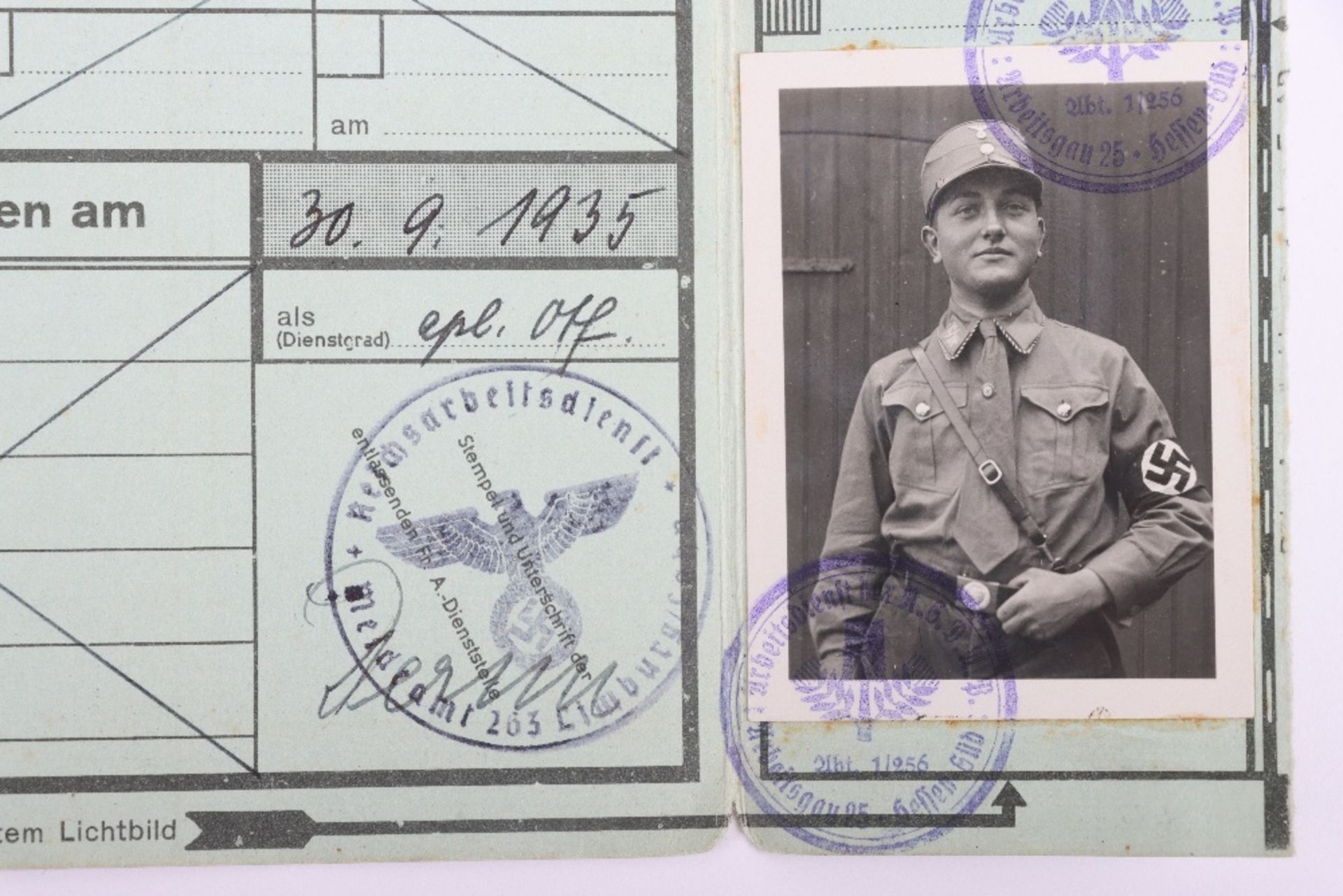 WW2 German Wehrpass to Gefreiter W. Servant, Inf. Reg. 506. KIA Russia 1942 - Image 4 of 22