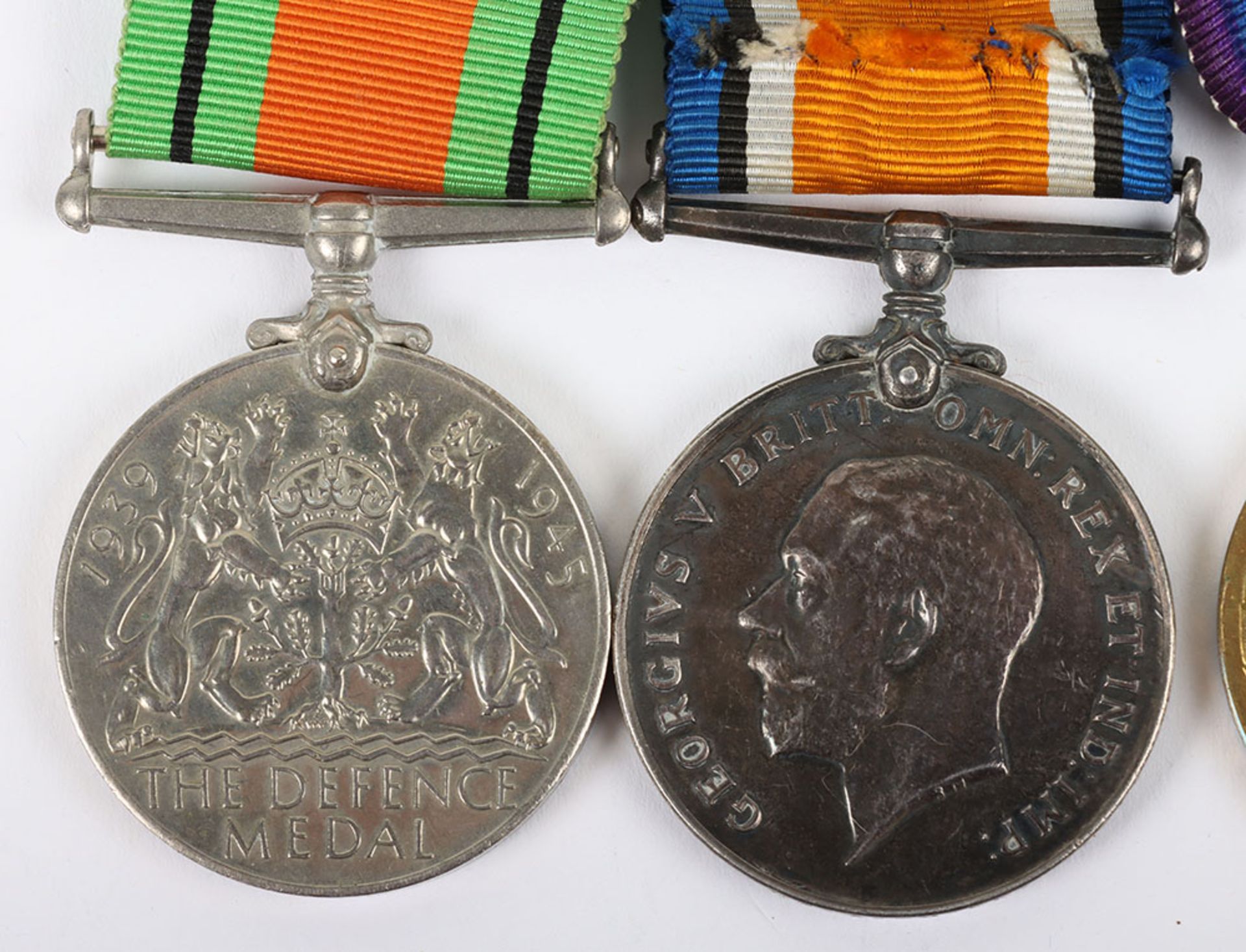 A group of 3 medals covering service in both World Wars - Bild 6 aus 7