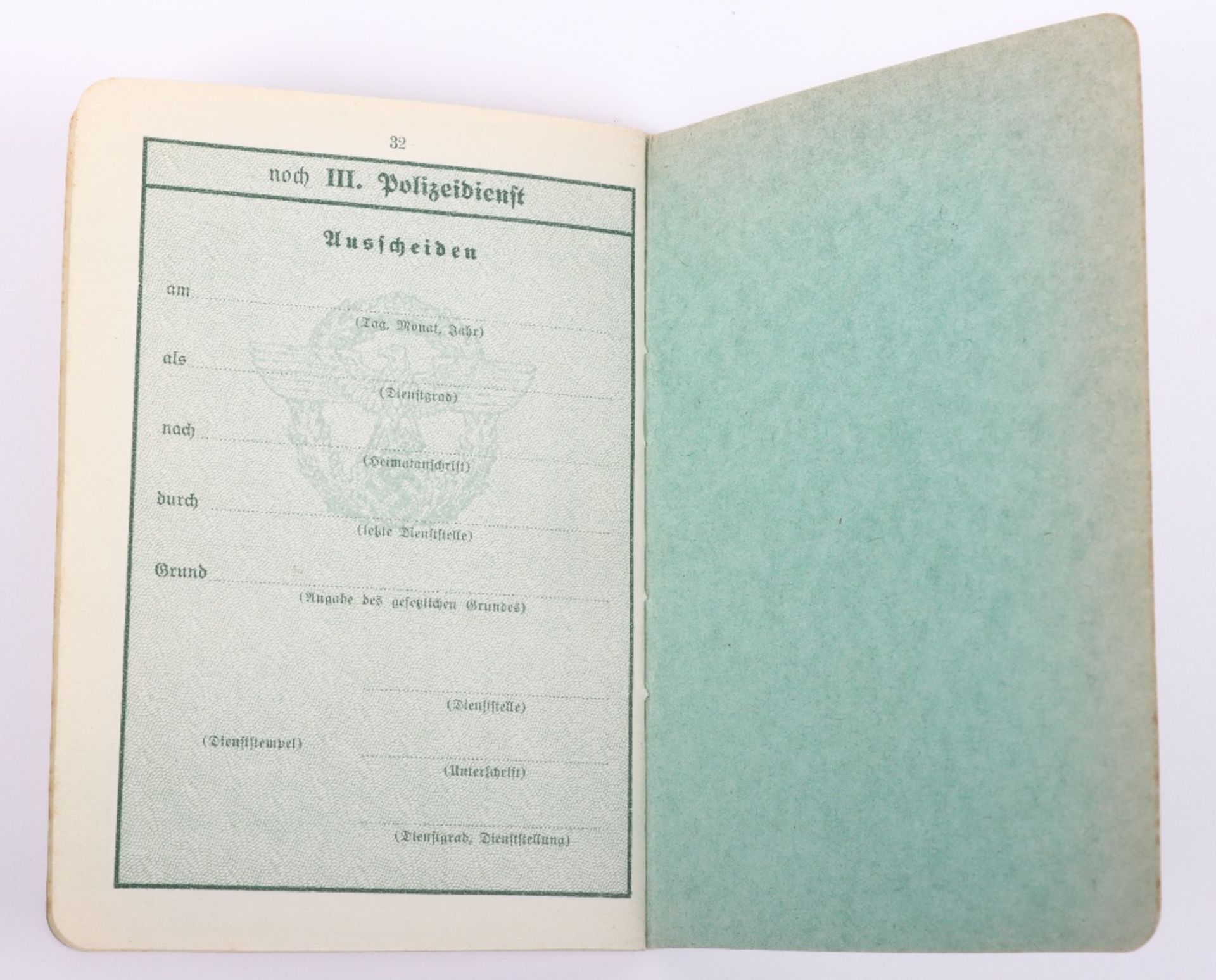 WW2 German Police service book / Polizei Dienstpass to Willy Schlatermund, Polizei Reserve Hamburg 1 - Image 10 of 10
