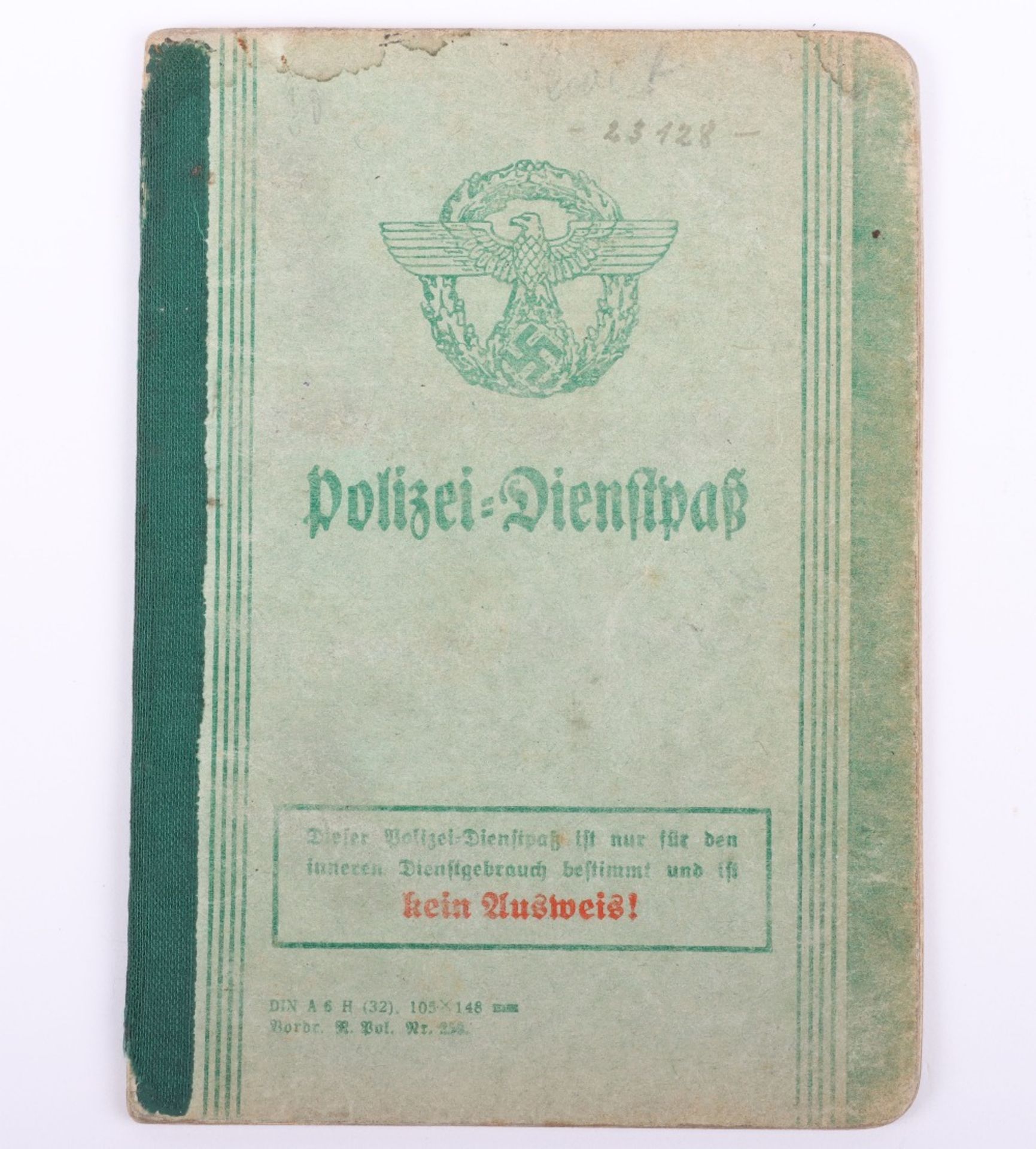 WW2 German Police service book / Polizei Dienstpass to Emil Ewert, Polizei Reserve Hamburg 1941 - Image 2 of 10