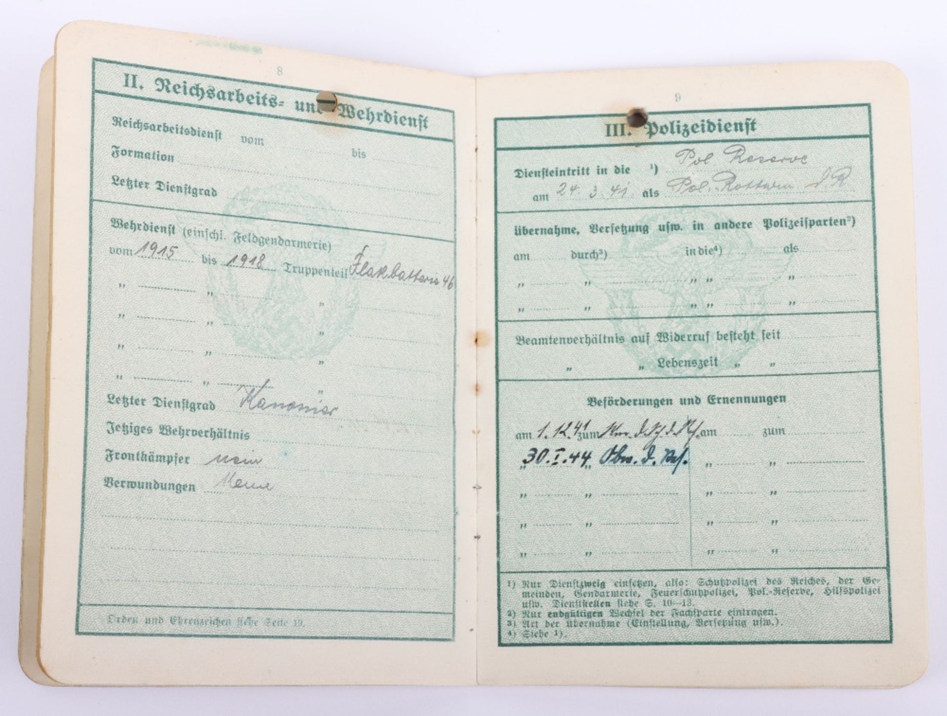 WW2 German Police service book / Polizei Dienstpass to Fritz Henning, Hamburg 1941 - Image 7 of 10