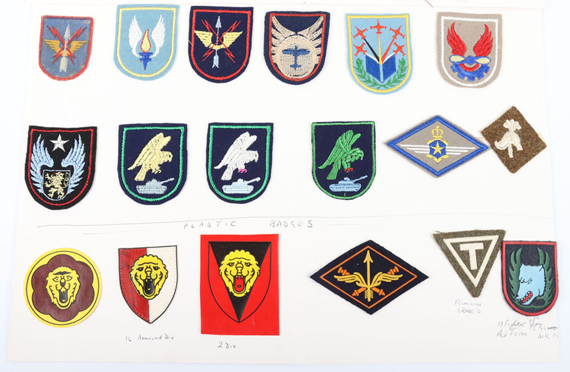 Quantity of Belgian shoulder badges and formation badges - Bild 2 aus 3