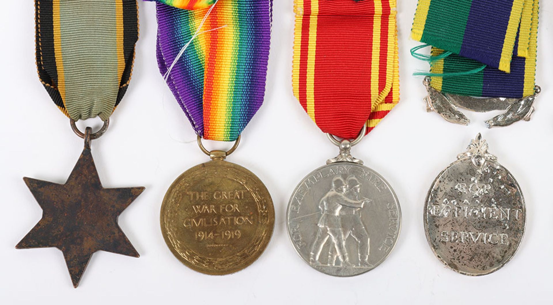 A mixed lot of medals - Image 8 of 9