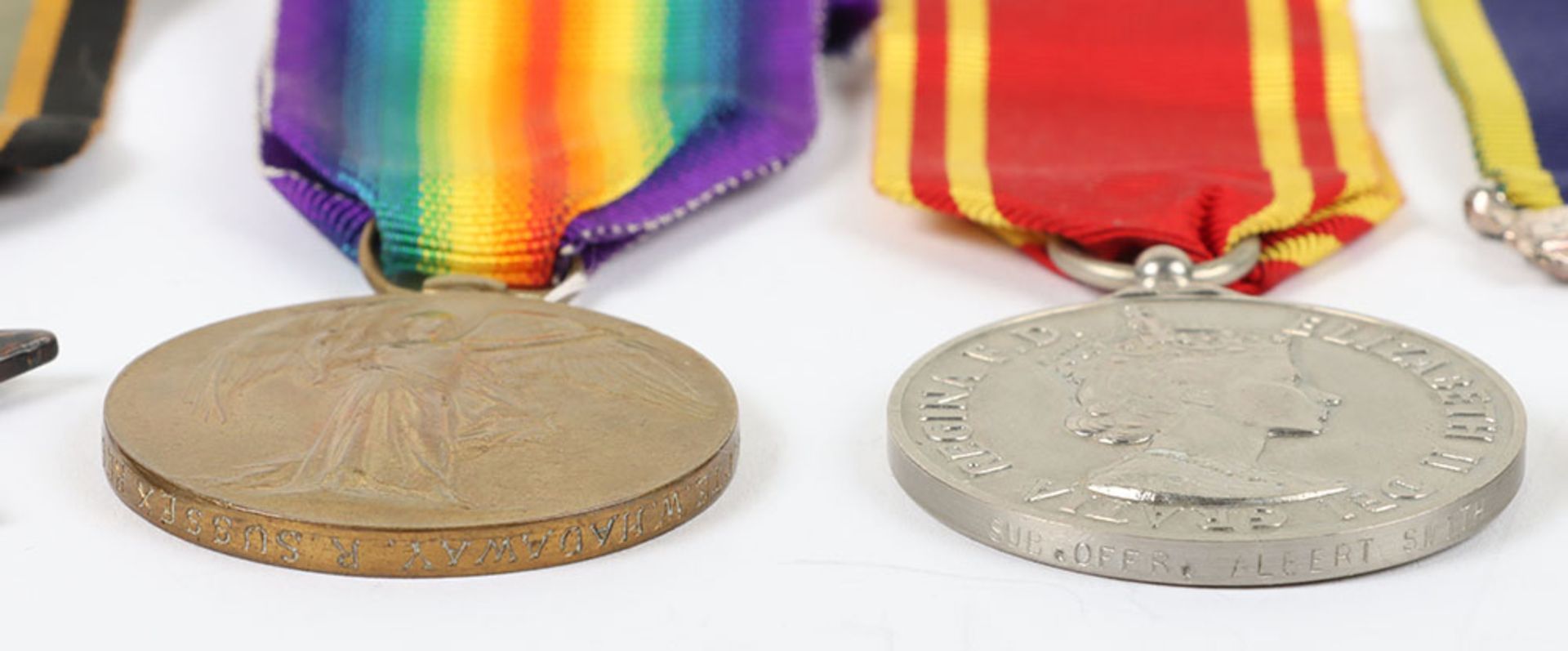 A mixed lot of medals - Image 4 of 9