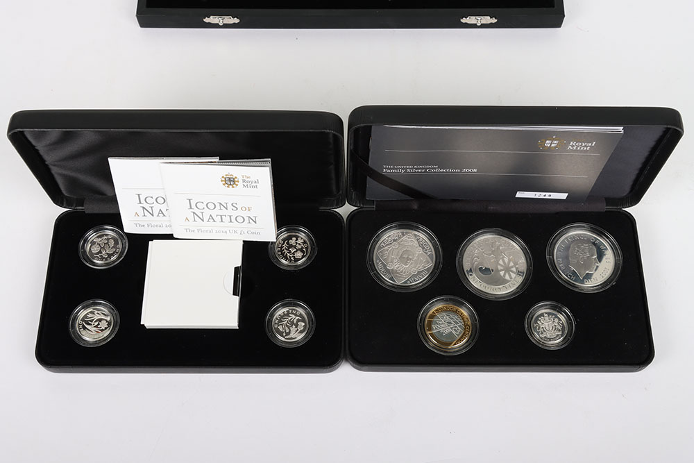 A 2008 Silver Proof set with Royal Shields and Emblems of Britain, with 2007 & 2008 Family Silver co - Image 2 of 6