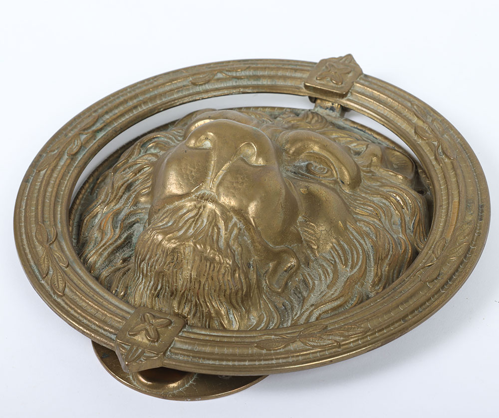 A 19th century large brass lion mask door knocker - Image 2 of 4