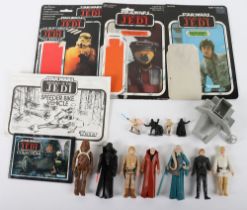 A Quantity of Vintage Star Wars Items including Figures