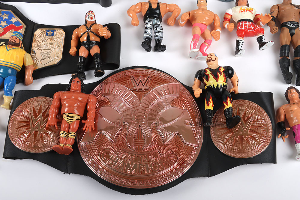 Forty Two Loose WWF Wrestling figures - Image 4 of 6