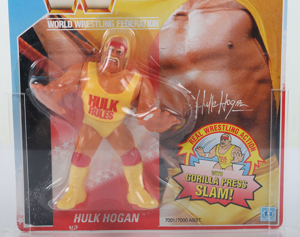 UKG Graded 80 Hulk Hogan series 1 WWF Wrestling figure by Hasbro - Image 4 of 4