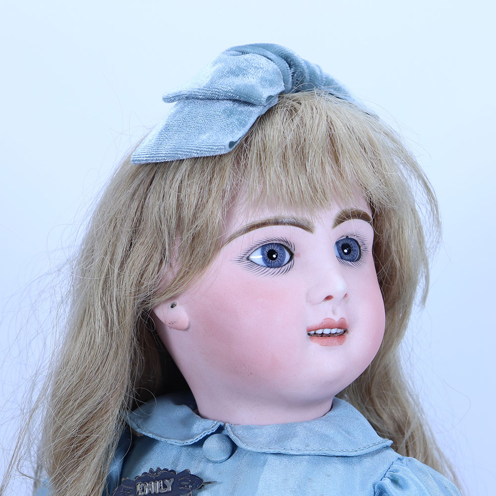 A Bebe Louvre bisque head doll, size 9, French circa 1880, - Image 2 of 2