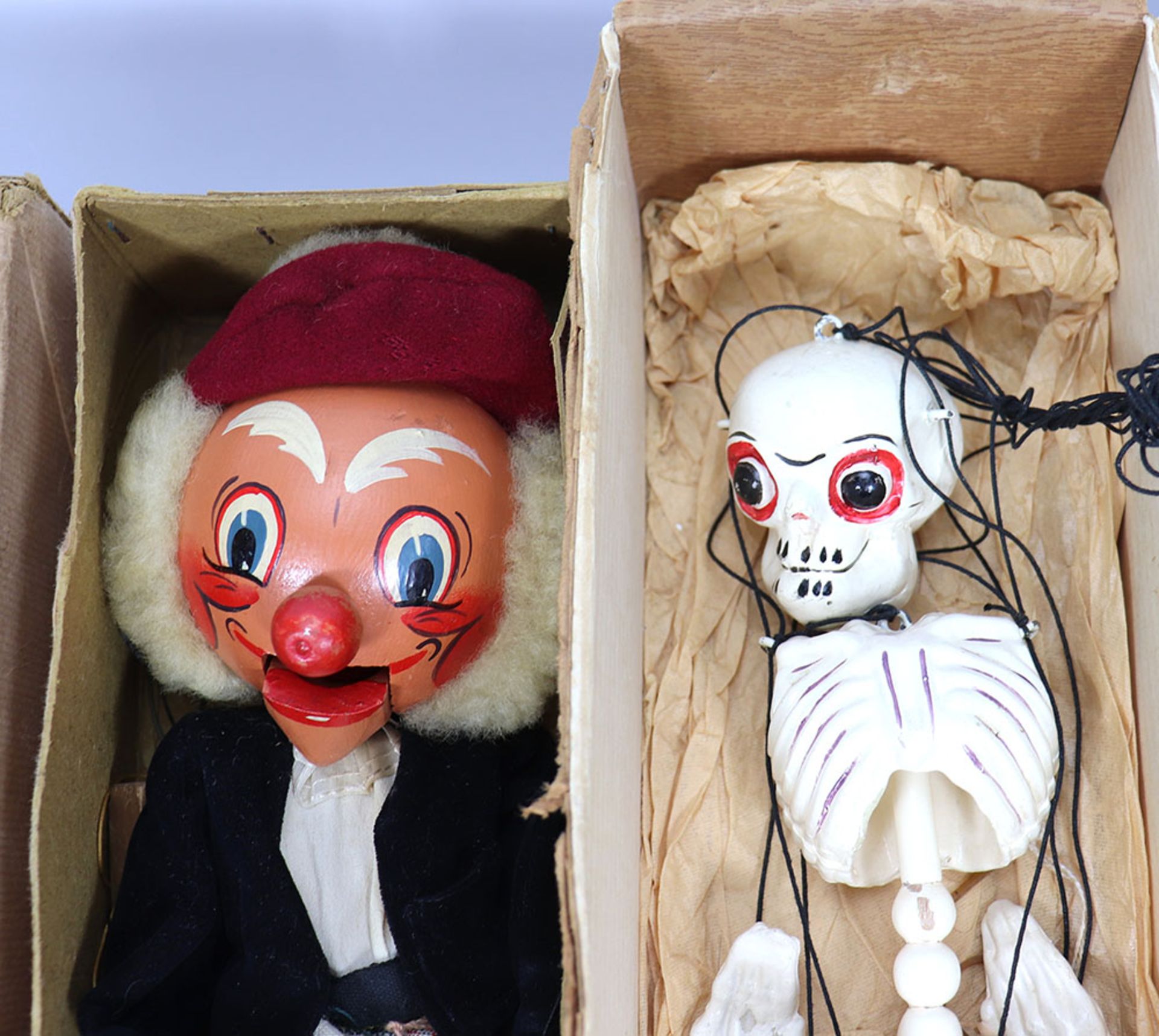 Pelham Puppets boxed MacBoozle and Skeleton, 1950s, - Bild 2 aus 2