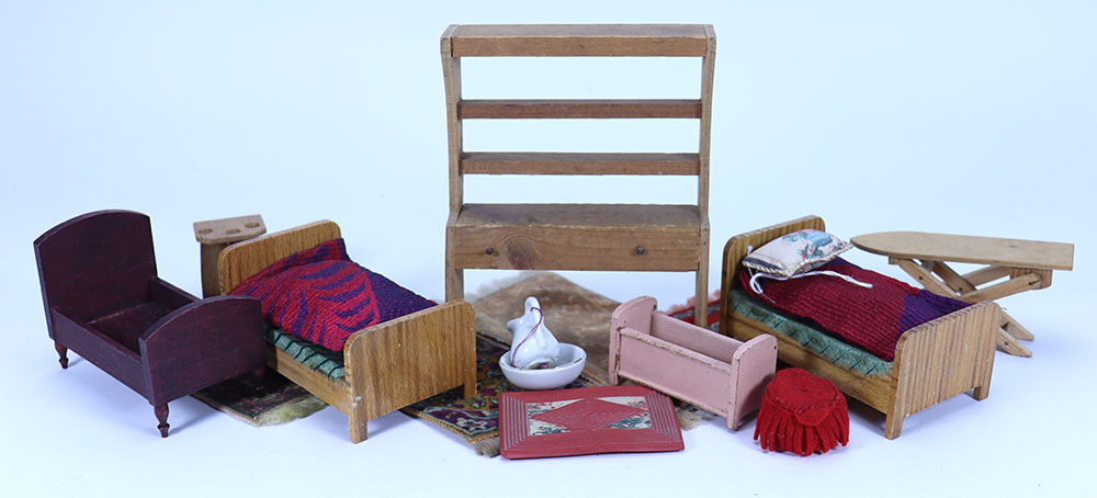 Collection of wooden Dolls House furniture, 1920s/30s, - Image 2 of 2