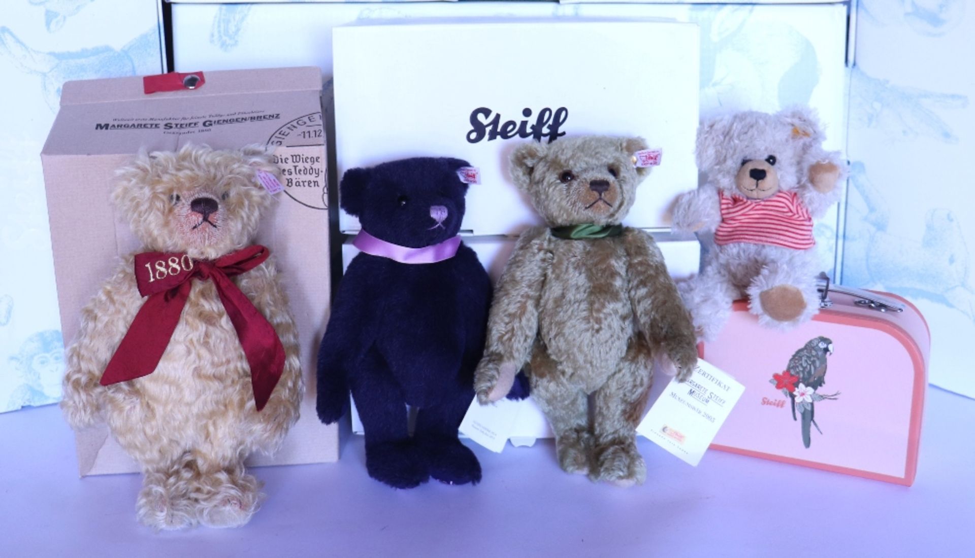 Collection of Modern Steiff white and yellow tag bears and soft toys, - Bild 2 aus 2