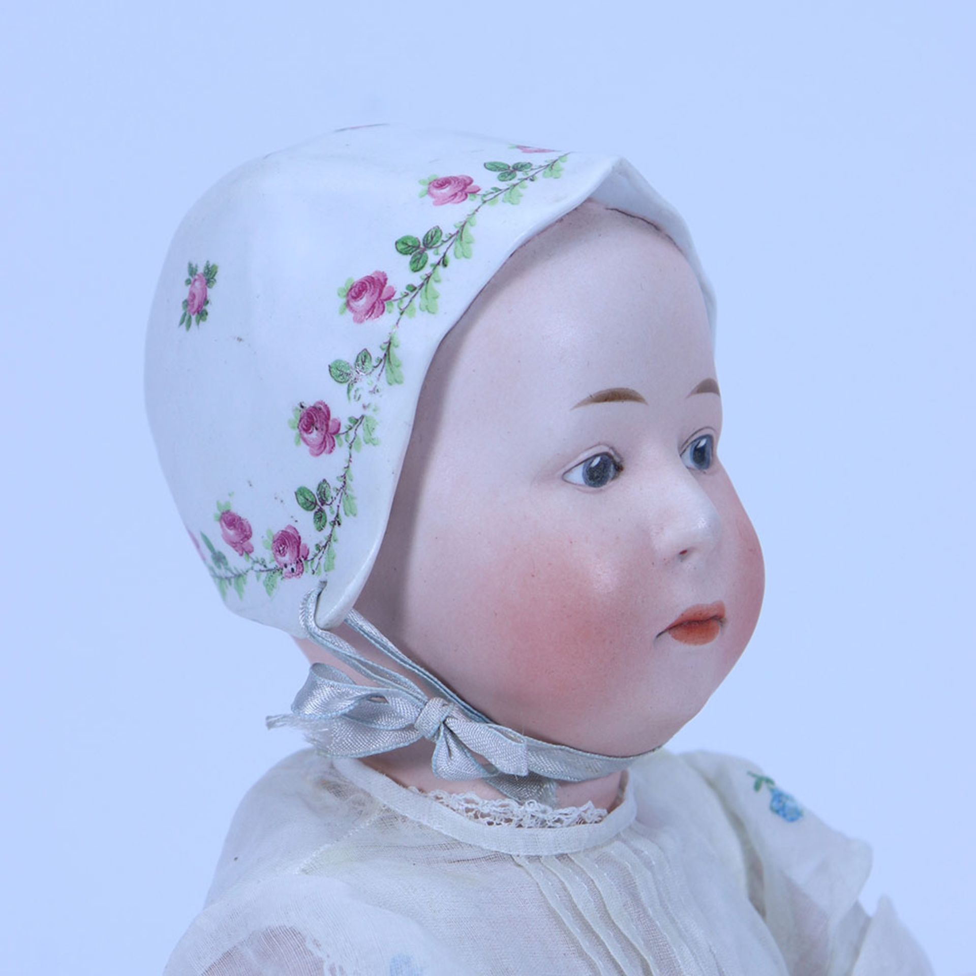 A large Gebruder Heubach 7977 ‘Baby Stuart’ bisque head baby doll, German circa 1910, - Bild 3 aus 3
