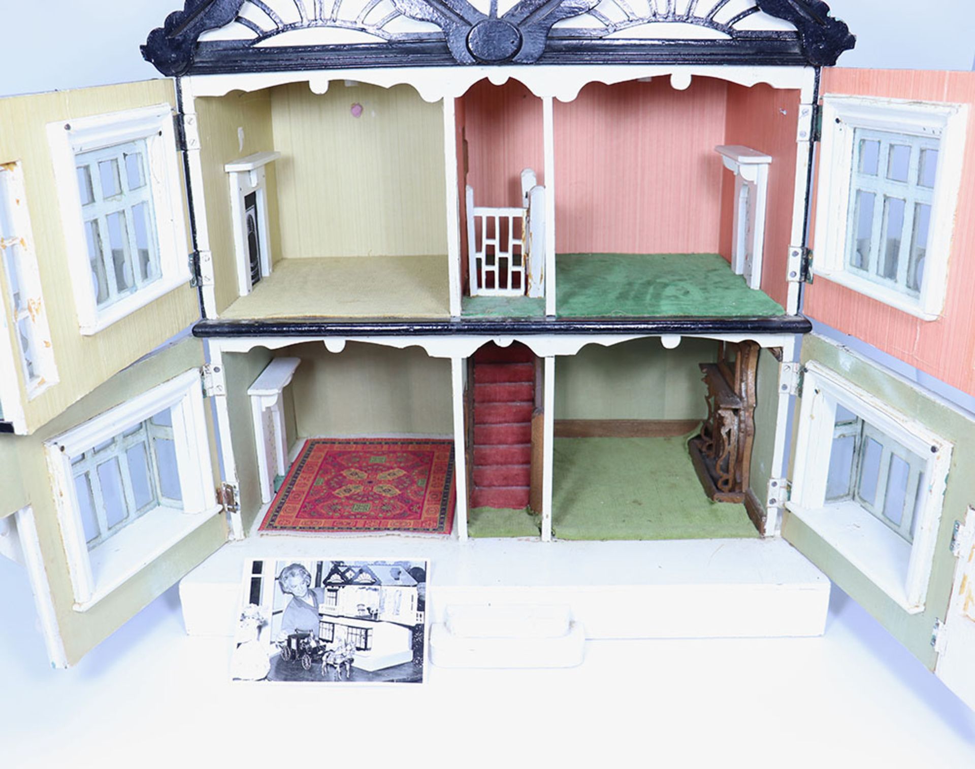 A painted wooden Dolls House in the Hobby Craft style, early 20th century, - Image 3 of 3
