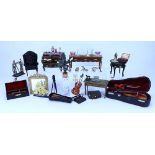 Collection of 1/12th scale Dolls House furniture and ornaments,