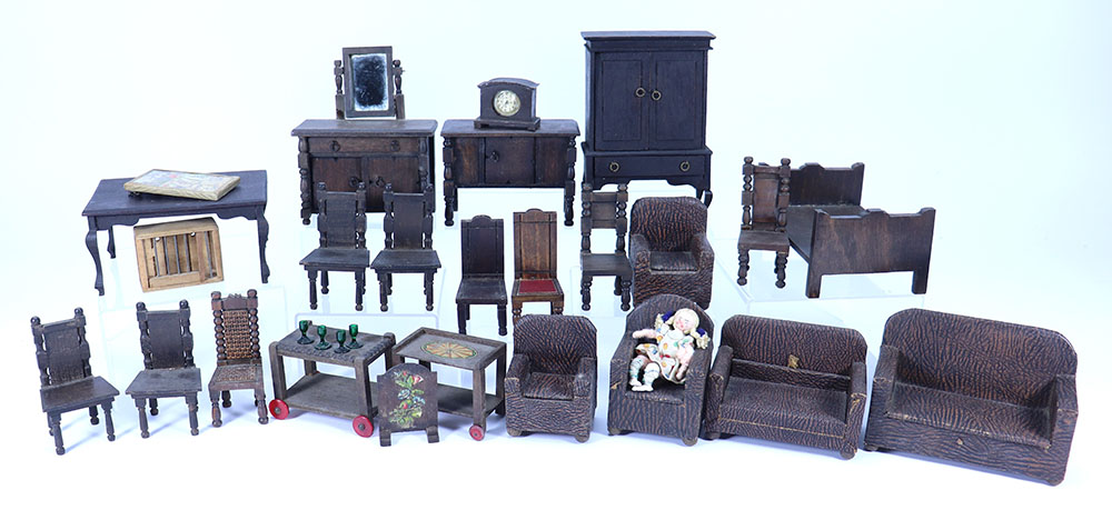 Elgin of Enfield and Pit.A.Pat Dolls House furniture, 1930s,