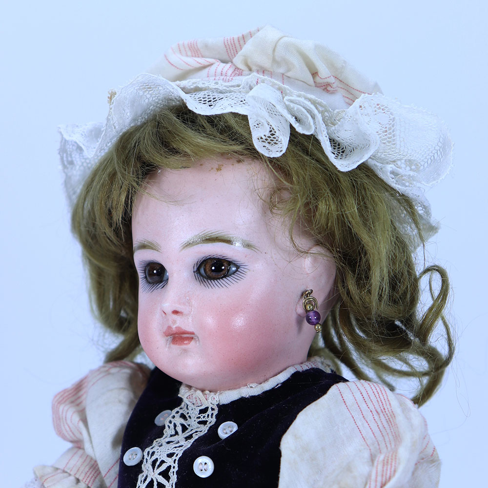 A good early Depose Tete Jumeau bisque head Bebe doll, size 3, French circa 1885, - Image 2 of 2