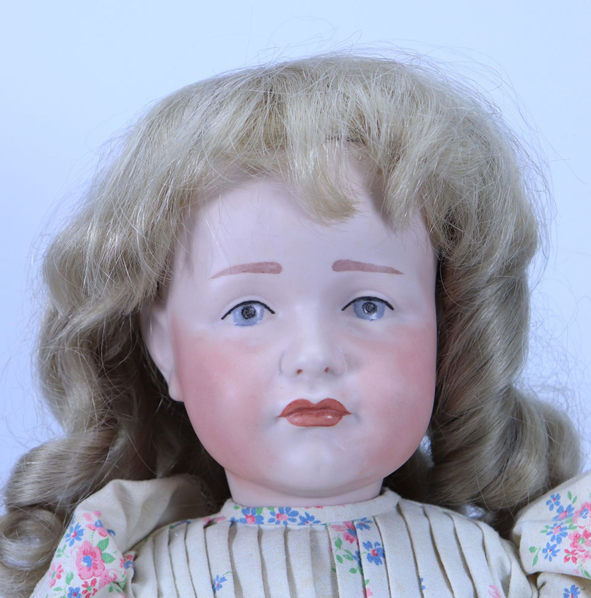 A reproduction Kammer & Reinhardt 114 bisque head doll, 1982 - Bild 2 aus 2