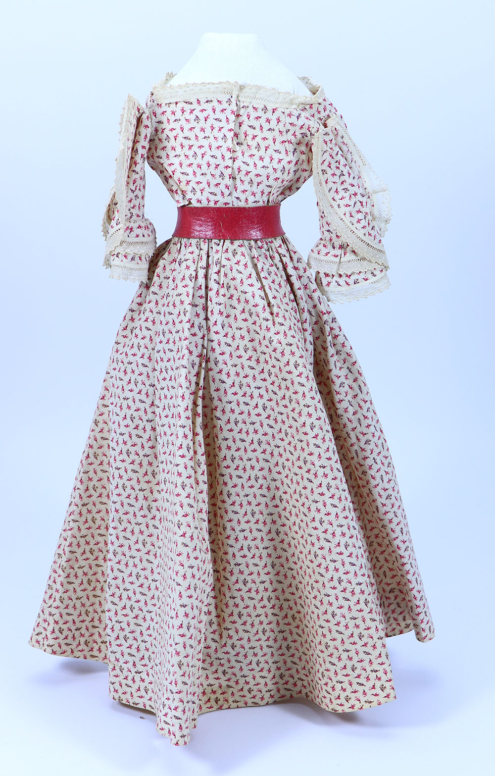 A good early dolls dress, 1840s-50s, - Image 2 of 2