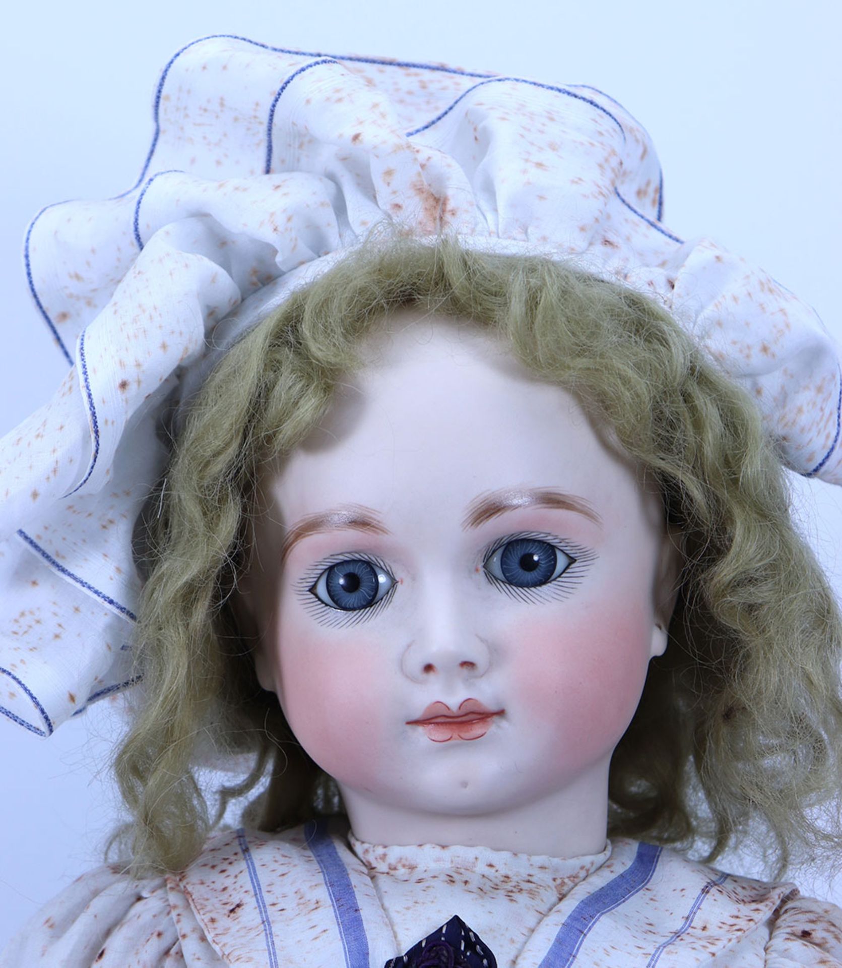 A reproduction Calli-Lou A.T size 14 bisque head Bebe doll, 1981, - Bild 2 aus 2
