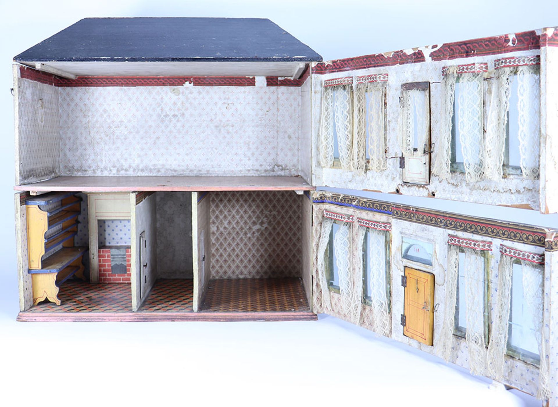 A nice all original Christian Hacker painted wooden Dolls House, German 1890s - Image 2 of 6