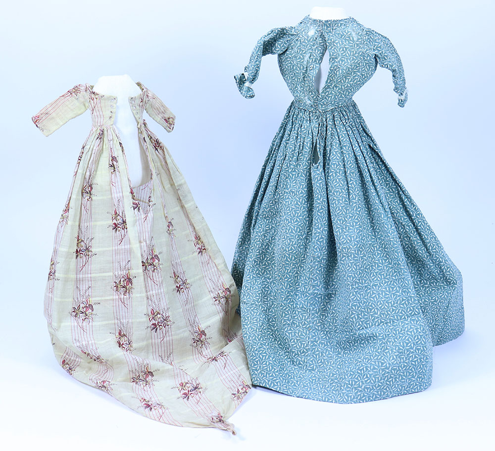 Two early dolls dresses, 1820s-30s, - Image 2 of 2