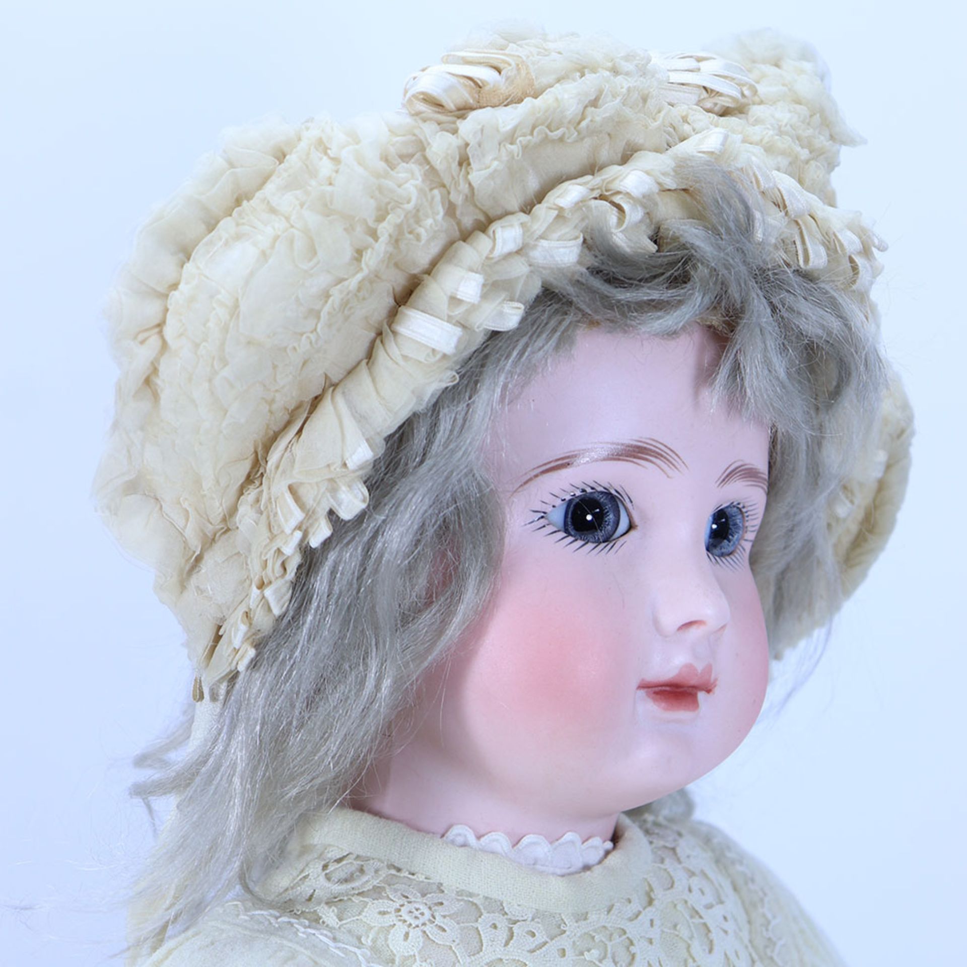 A good Steiner Figure A bisque head Bebe doll, size 15, circa 1890, - Bild 2 aus 2