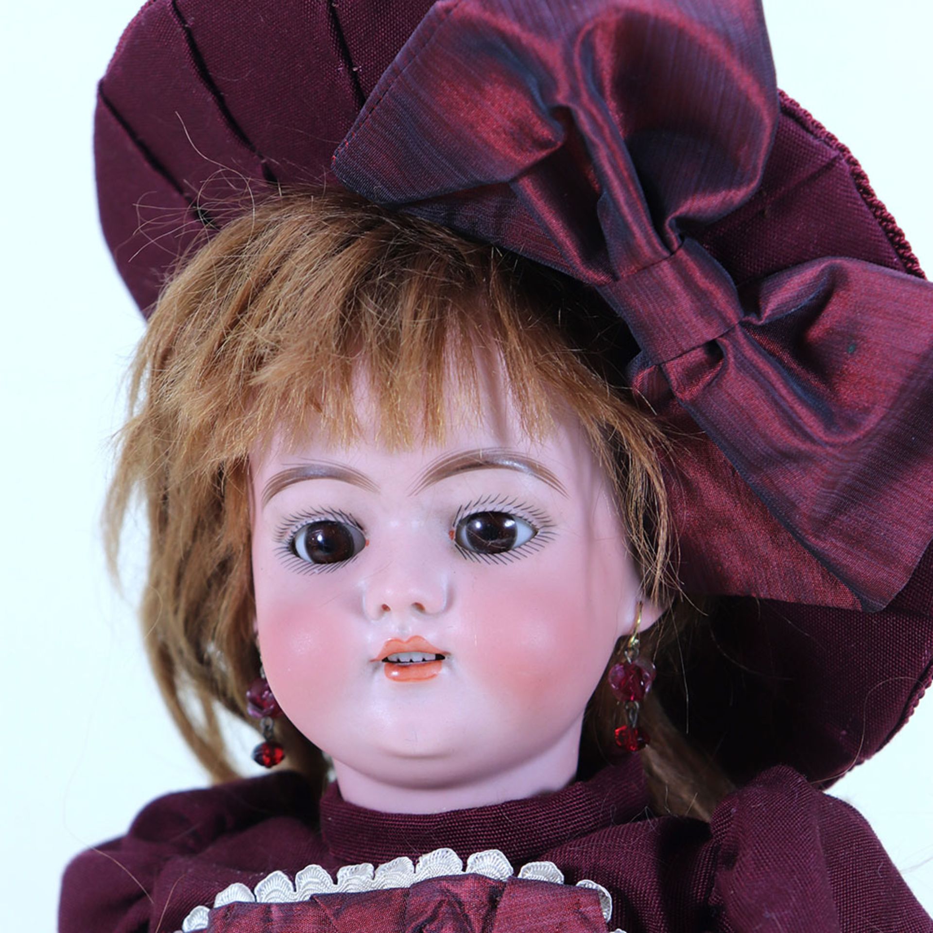 A Simon & Halbig 1079 bisque head doll, German circa 1905, - Bild 2 aus 2