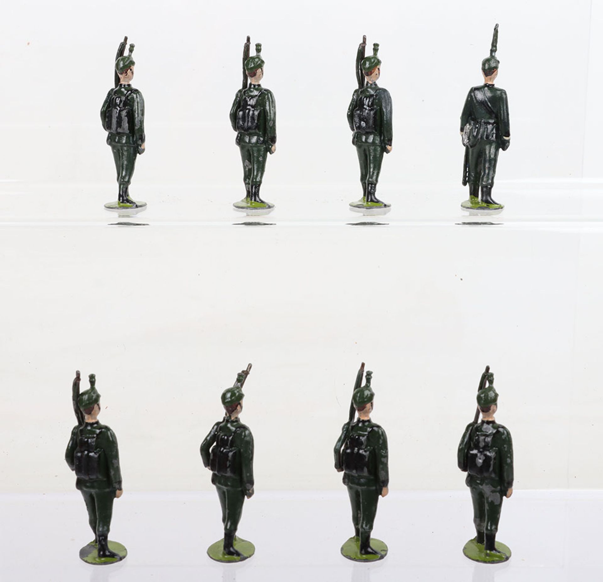 Britains set 9, Rifle Brigade - Image 3 of 5