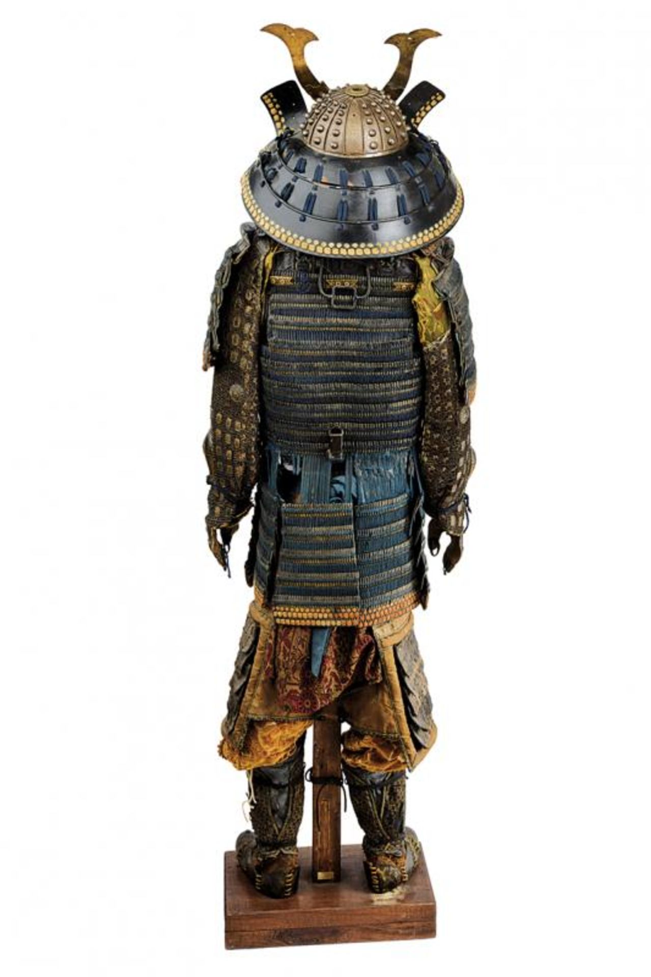 A tosei gusoku (Samurai armor) - Bild 8 aus 11