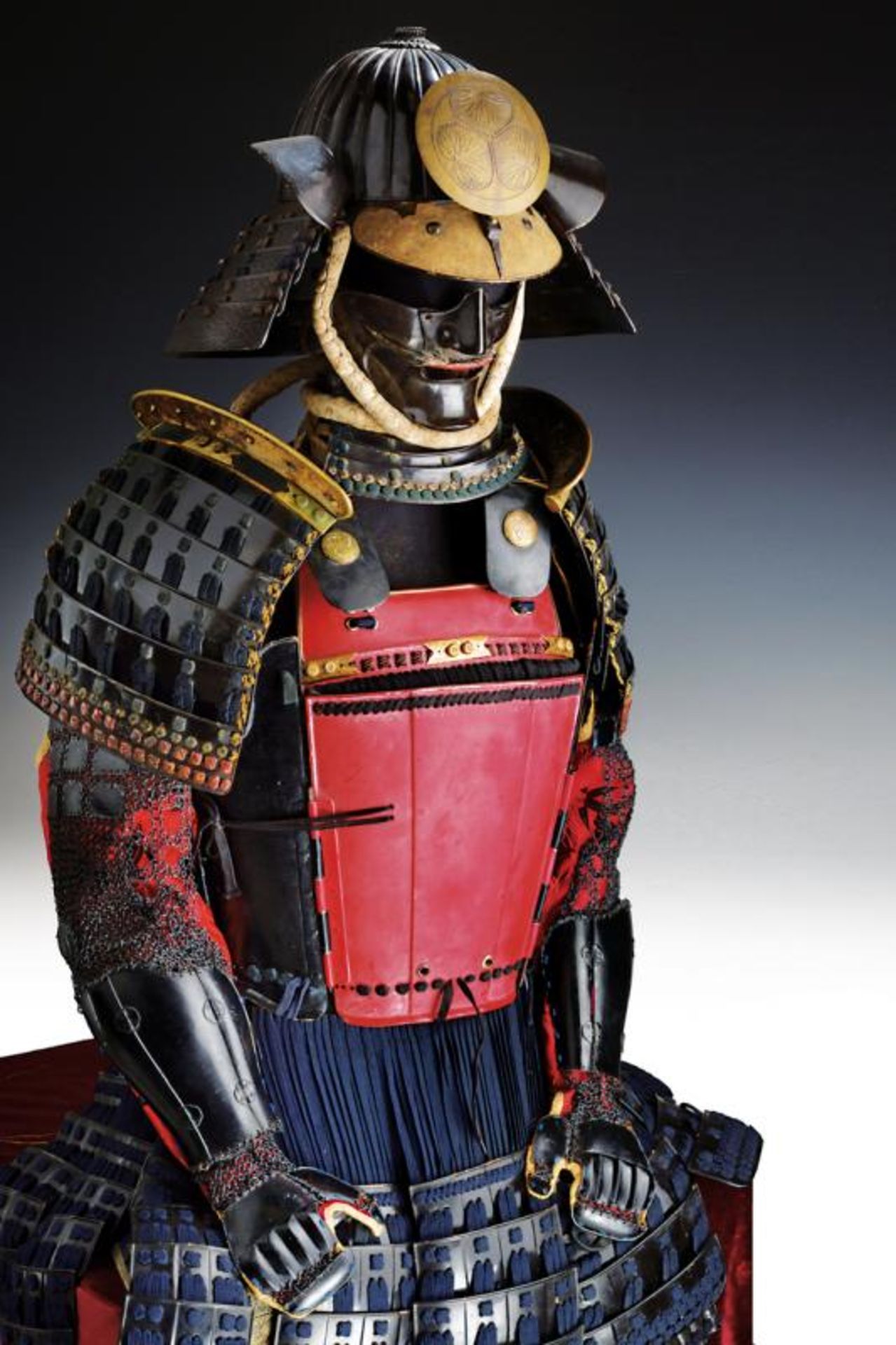 An impressive Yukinoshita-style samurai armor - Bild 5 aus 16