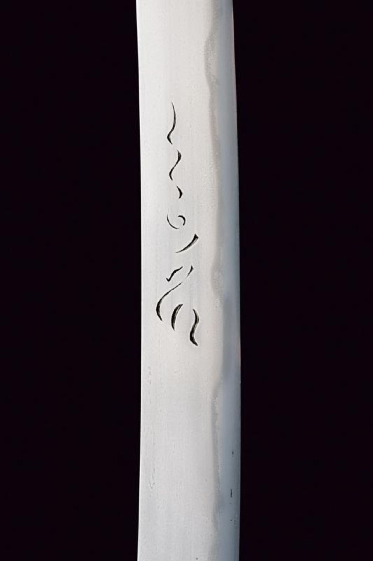 A wakizashi in shirasaya, mei: Dewa Daijo Fujiwara Kunimichi - Bild 9 aus 11