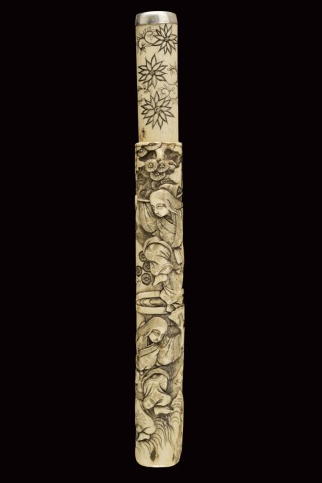 A fine knife with sculpted bone scabbard - Image 5 of 7