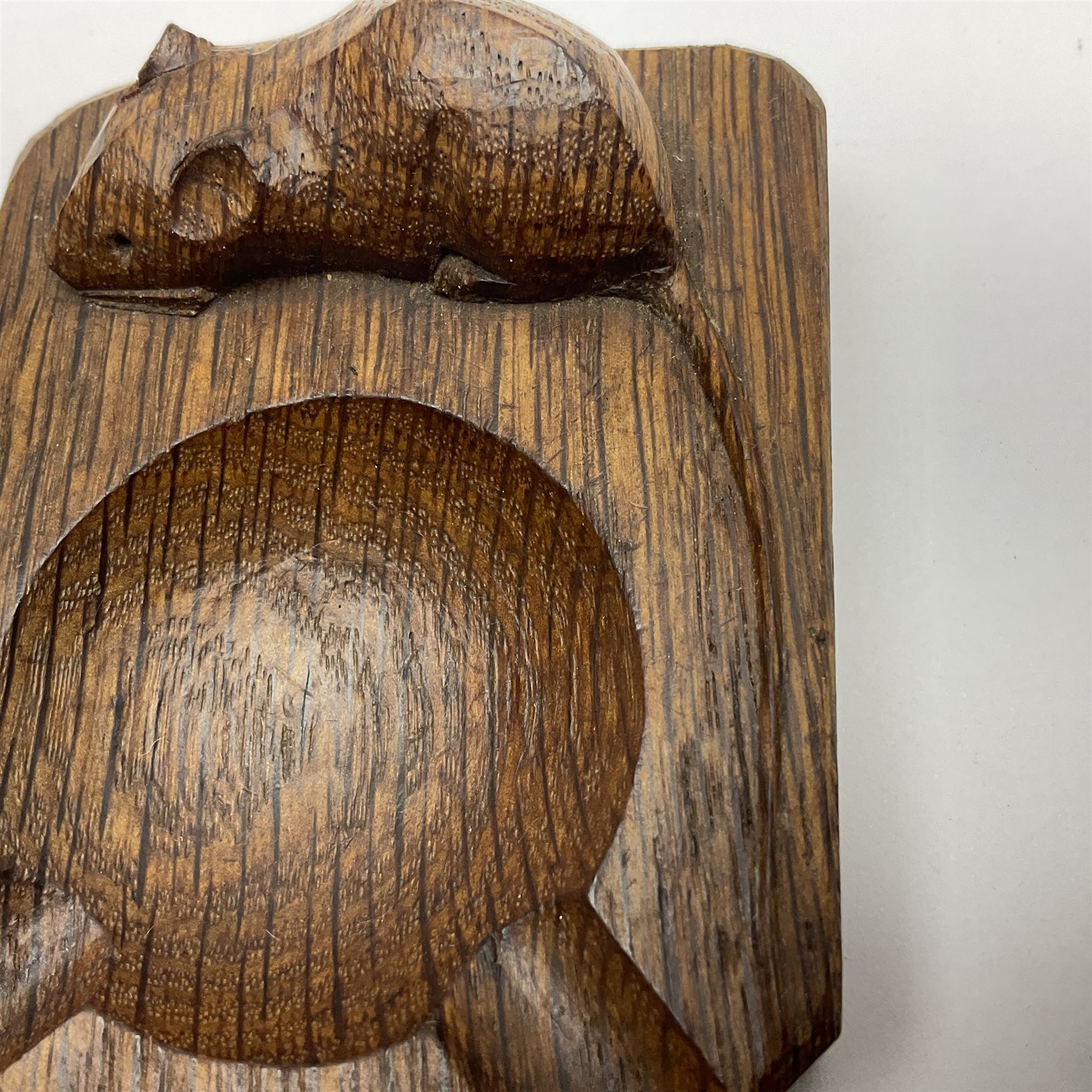 Mouseman - oak ashtray - Image 5 of 9