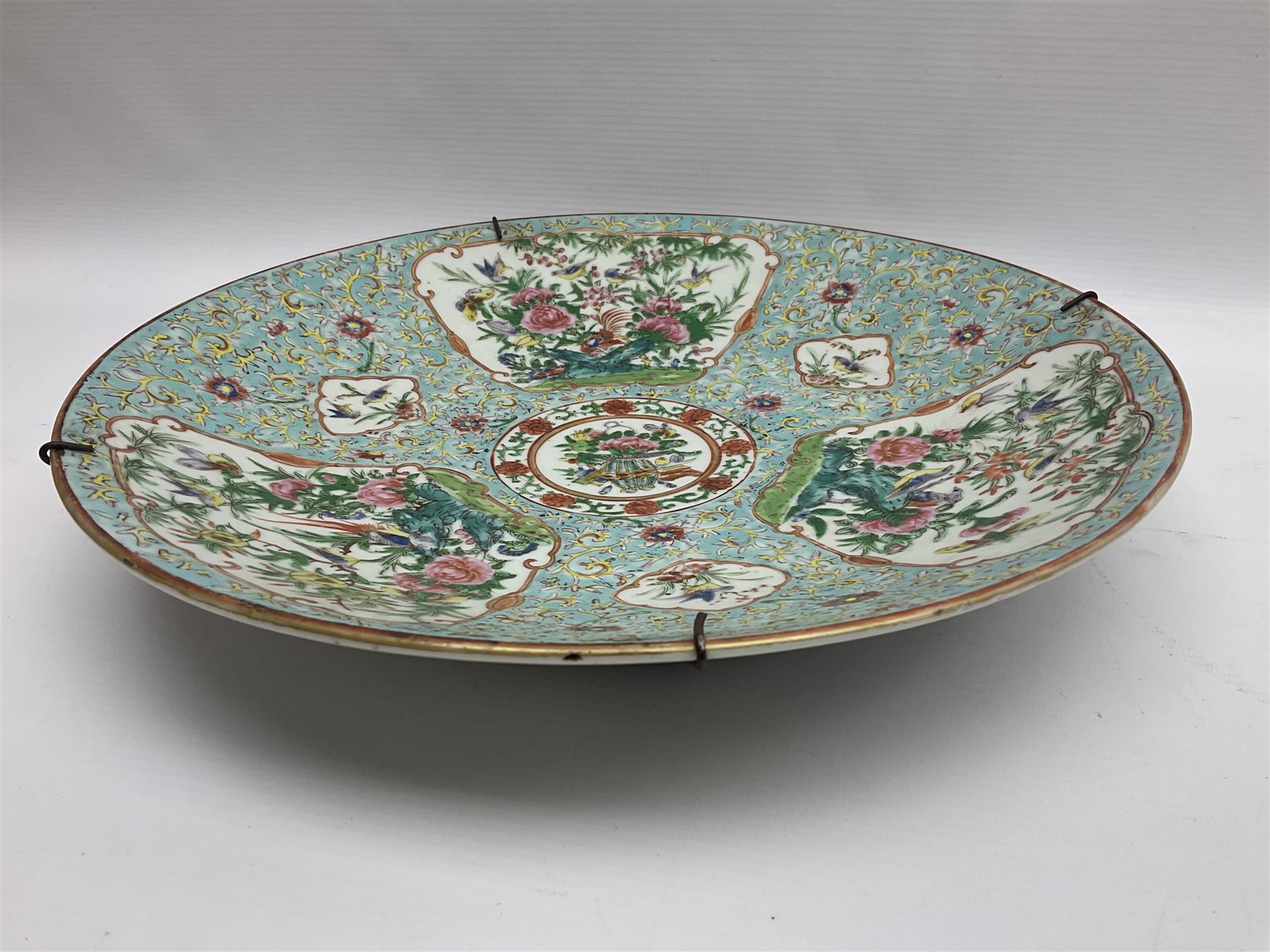 Late 19th/early 20th century Chinese Famille Rose charger - Image 10 of 18