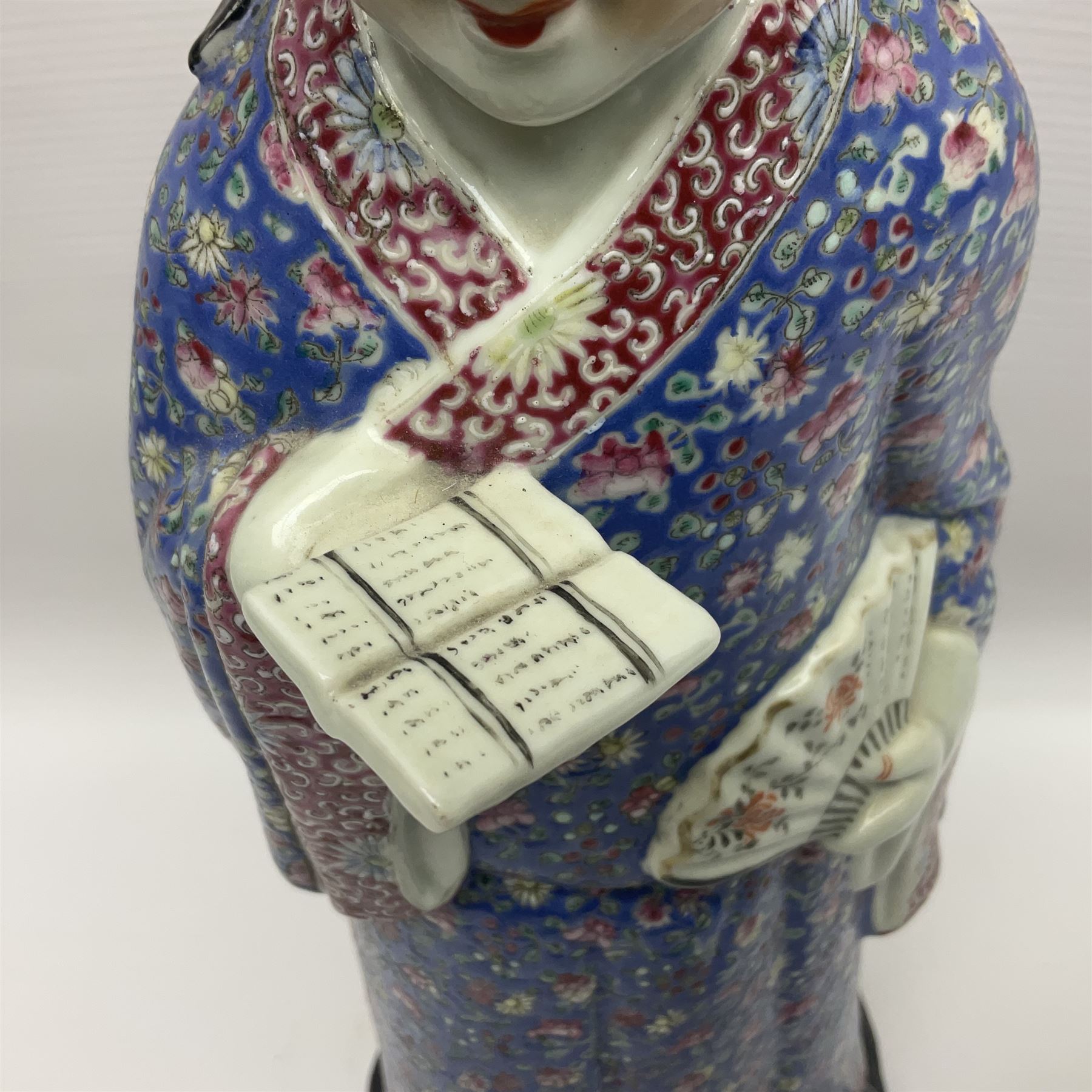 Chinese Republic Period porcelain figure - Image 6 of 22