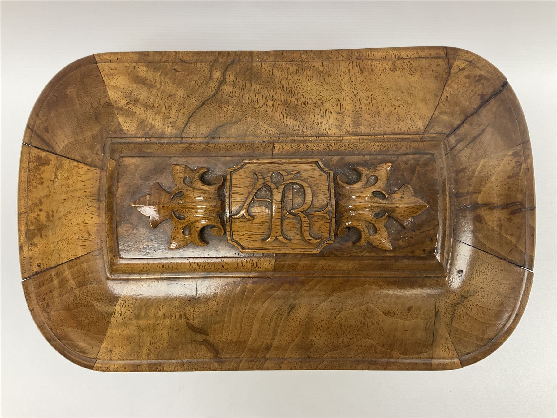 19th century figured walnut tea caddy - Image 2 of 22