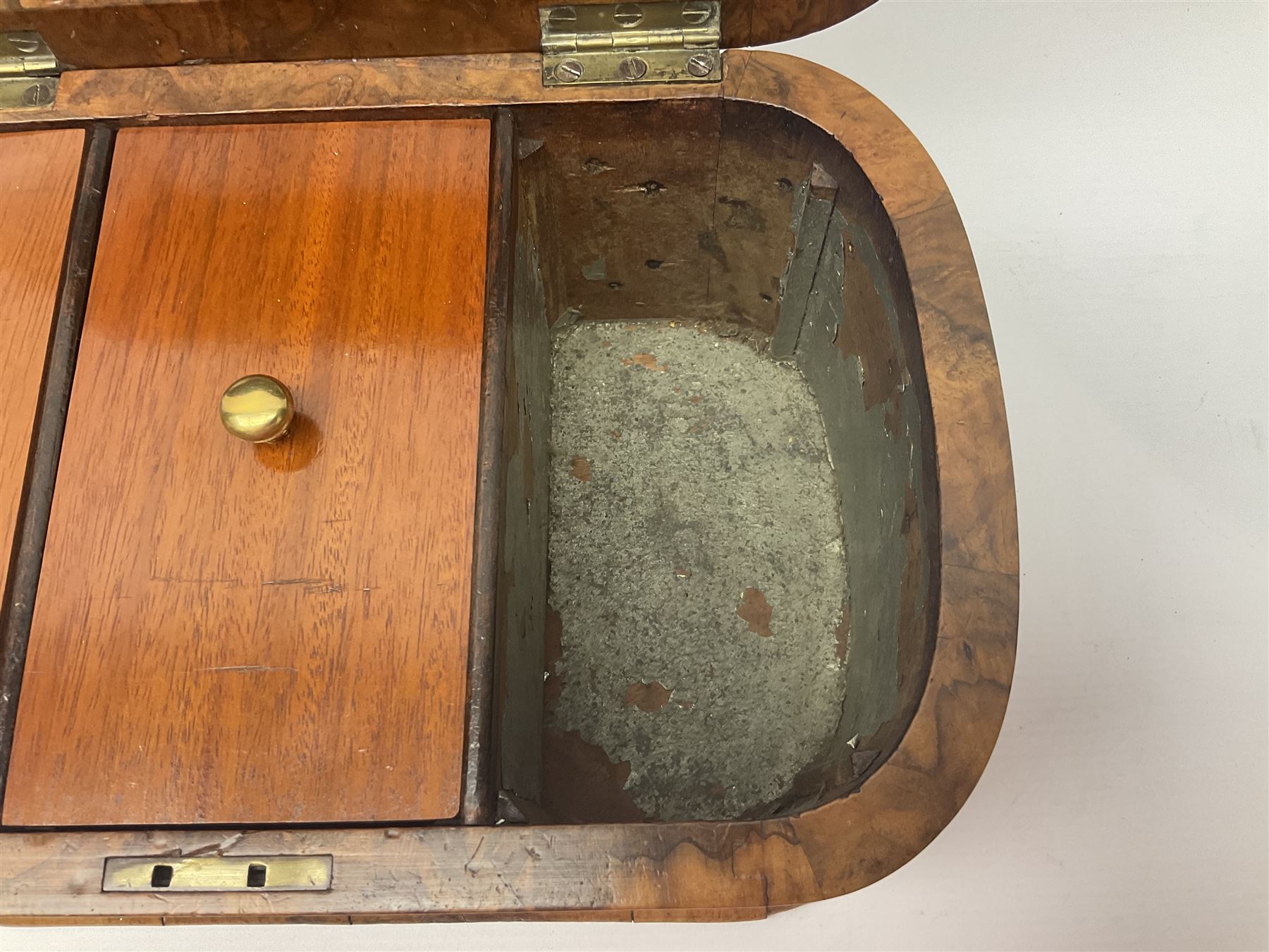 19th century figured walnut tea caddy - Image 14 of 22