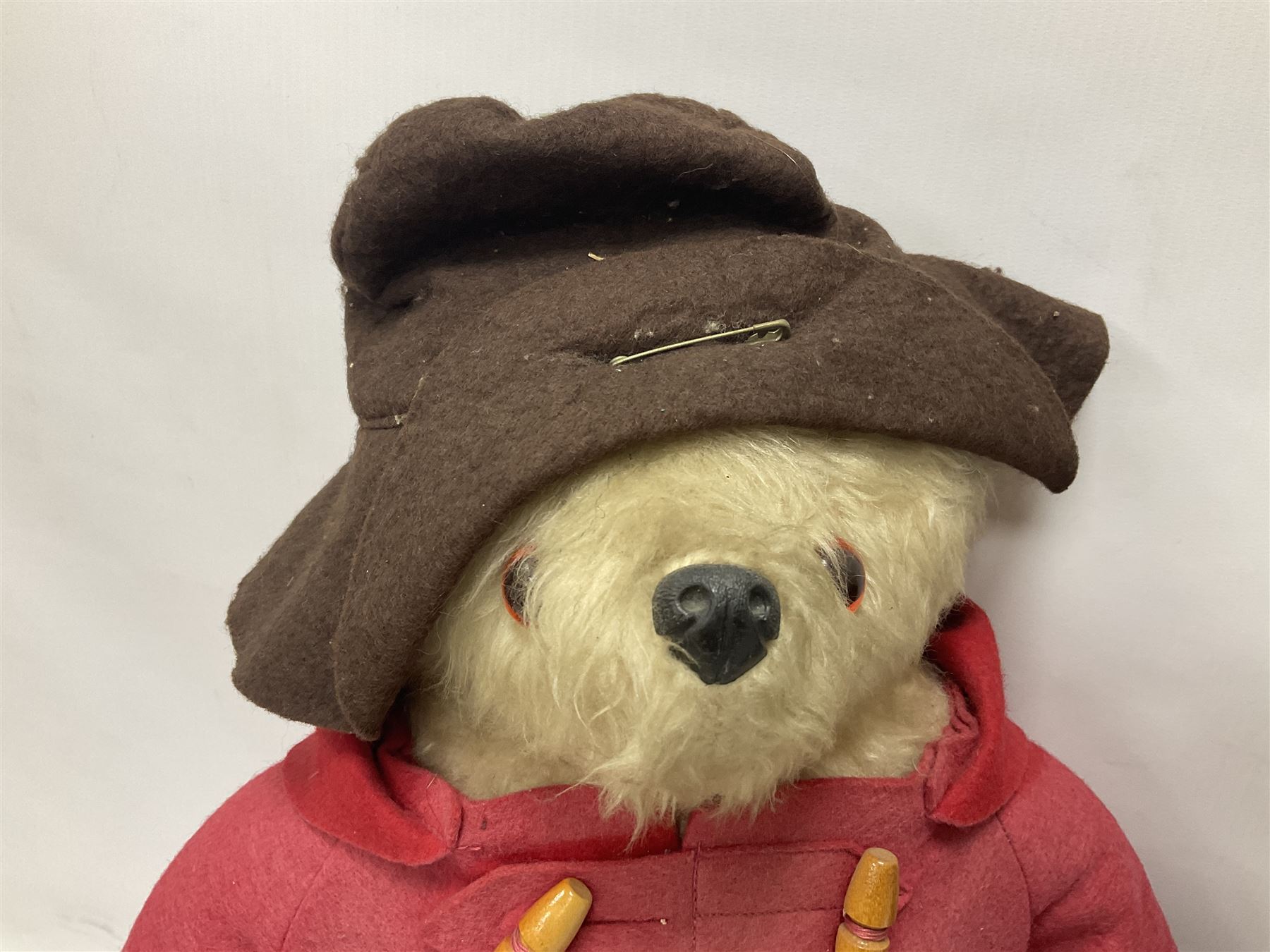 Pair of Paddington Bear teddies with amber eyes - Image 2 of 13