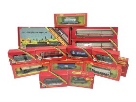 Hornby/Tri-Ang ‘00’ gauge - fifteen goods wagons to include freightliners with containers