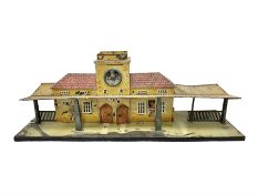 Märklin/Bing - c1930s tin-plate railway station in the style of a WW2 German station for ‘0’ gauge