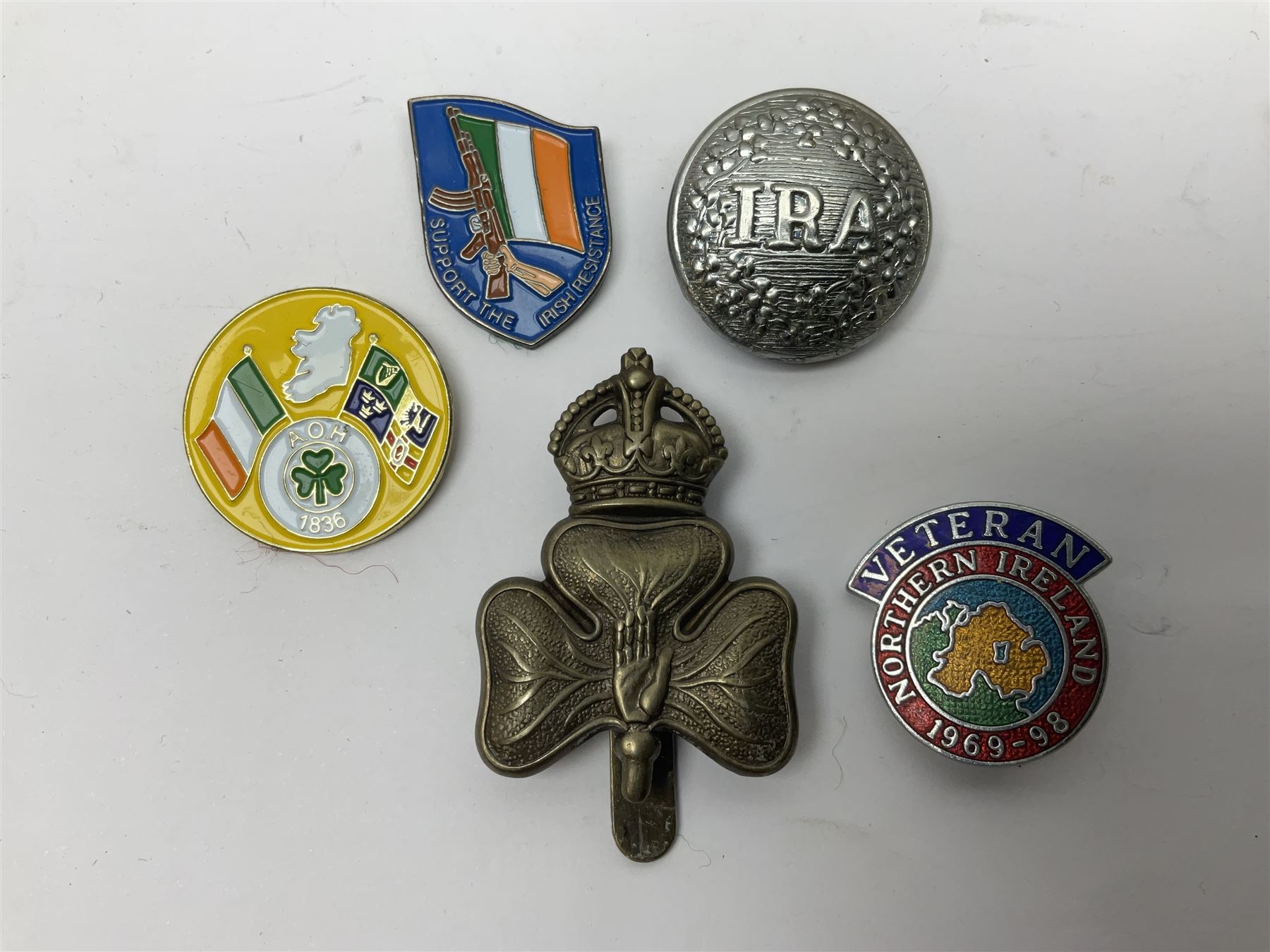 Small collection of Irish related medals - Image 9 of 15