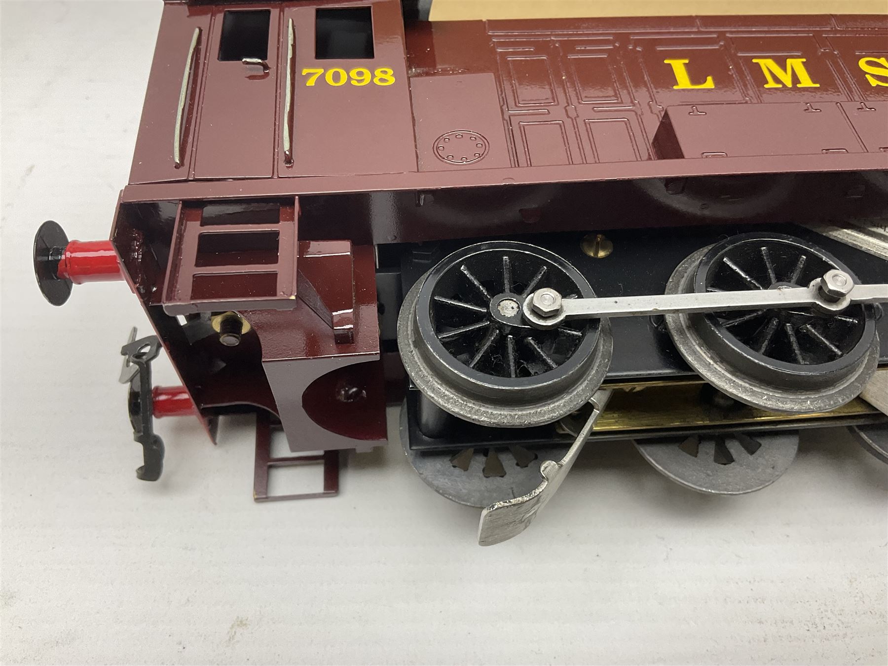 Ray Cooper '0' gauge - Directory Series LMS 0-6-0 diesel shunting locomotive No.7098; in plain brown - Image 11 of 12
